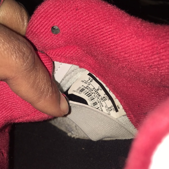 ... - Picture 3 of 4